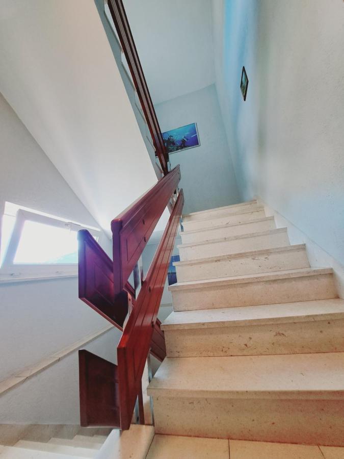 Guesthouse Varnica Kaštel Lukšić Eksteriør billede