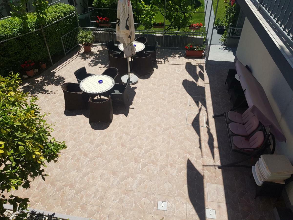 Guesthouse Varnica Kaštel Lukšić Eksteriør billede